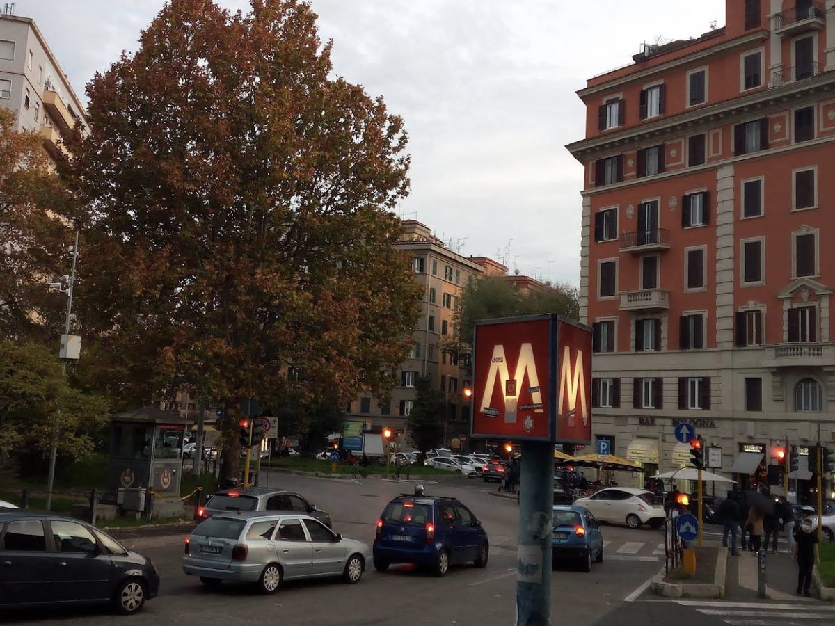 最寄りのBologna駅